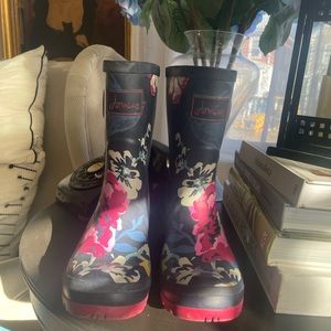 Joules Molly Blue Floral Welly Boots